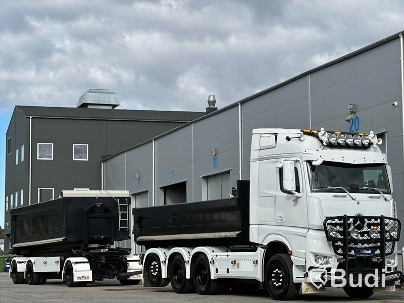 Lastbil Mercedes-Benz Arocs Lastväxlare med Roadex lastväxlarsläp