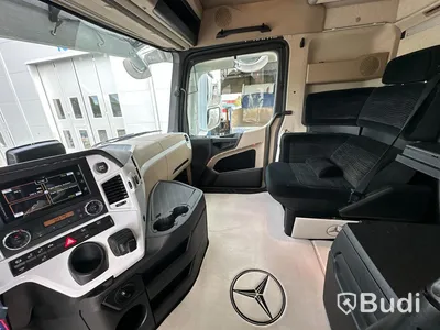 Lastbil Mercedes-Benz Arocs Lastväxlare med Roadex lastväxlarsläp