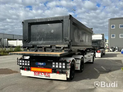 Lastbil Mercedes-Benz Arocs Lastväxlare med Roadex lastväxlarsläp