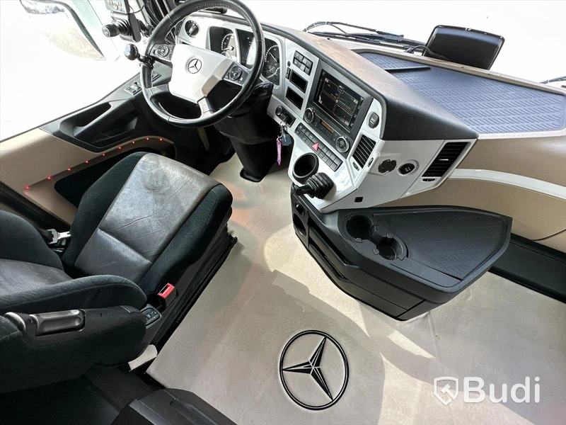 Lastbil Mercedes-Benz Arocs Lastväxlare med Roadex lastväxlarsläp