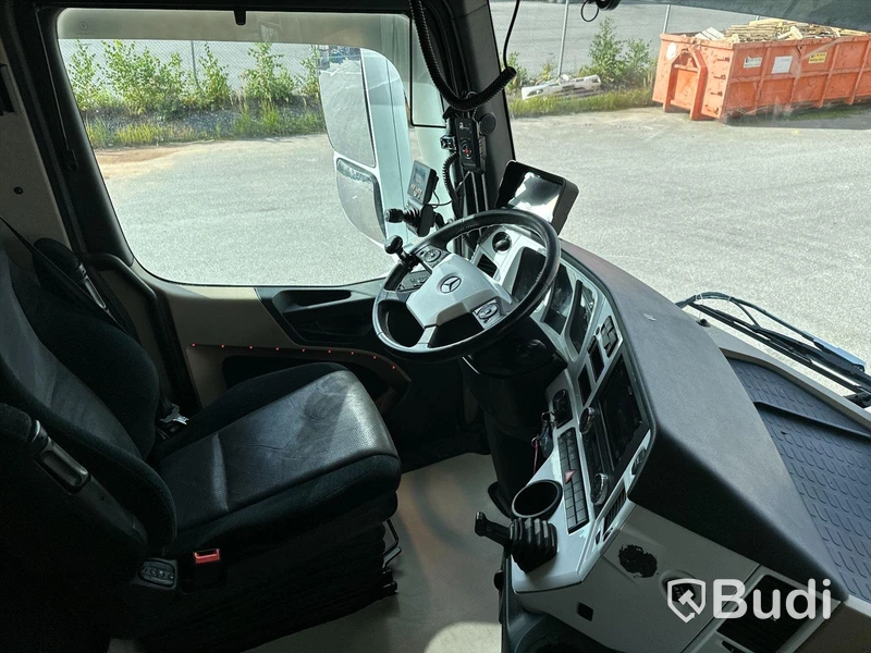 Lastbil Mercedes-Benz Arocs Lastväxlare med Roadex lastväxlarsläp