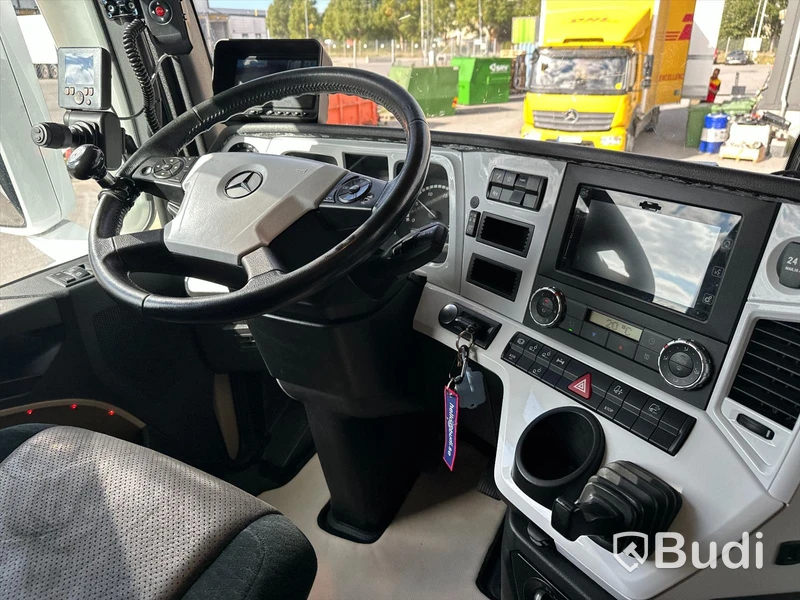 Lastbil Mercedes-Benz Arocs Lastväxlare med Roadex lastväxlarsläp