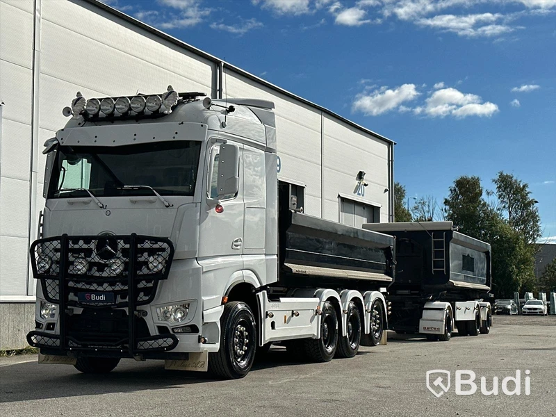 Lastbil Mercedes-Benz Arocs Lastväxlare med Roadex lastväxlarsläp