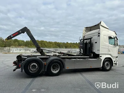 Lastbil Scania V8 R520 6x2 med Hiab lastväxlare 18T