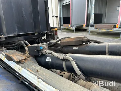 Lastbil Scania V8 R520 6x2 med Hiab lastväxlare 18T
