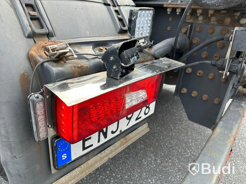Lastbil Scania V8 R520 6x2 med Hiab lastväxlare 18T