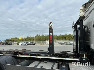 Lastbil Scania V8 R520 6x2 med Hiab lastväxlare 18T