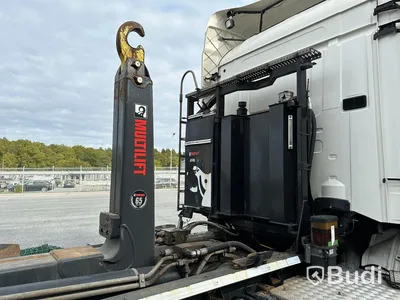 Lastbil Scania V8 R520 6x2 med Hiab lastväxlare 18T