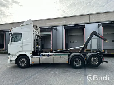 Lastbil Scania V8 R520 6x2 med Hiab lastväxlare 18T