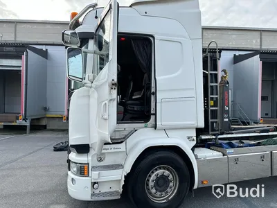 Lastbil Scania V8 R520 6x2 med Hiab lastväxlare 18T