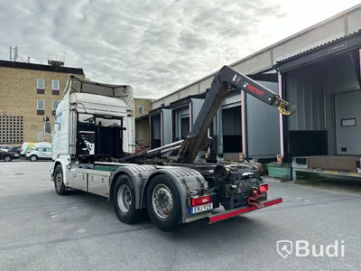 Lastbil Scania V8 R520 6x2 med Hiab lastväxlare 18T