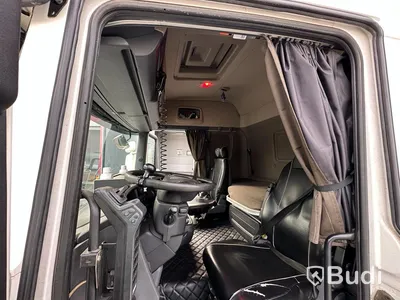 Lastbil Scania V8 R520 6x2 med Hiab lastväxlare 18T
