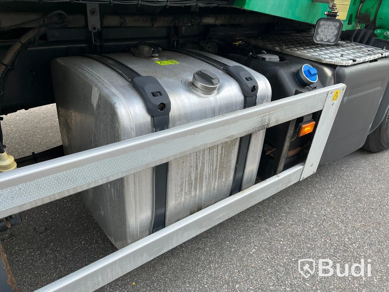 Lastbil Scania P370 LB 6x2-4 HNA frontlastare