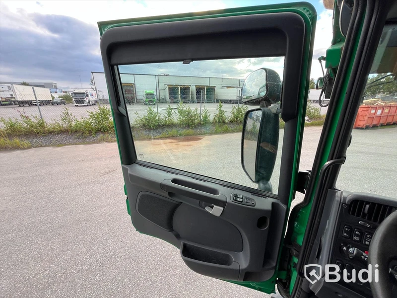 Lastbil Scania P370 LB 6x2-4 HNA frontlastare