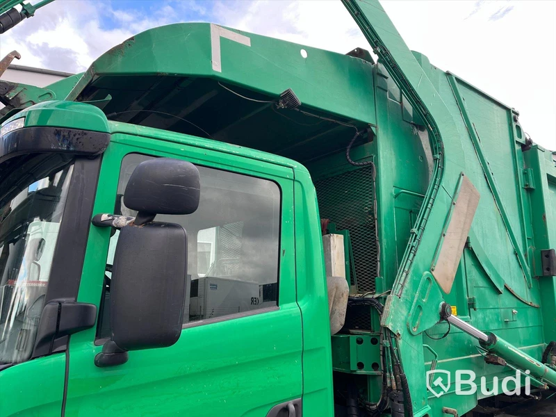 Lastbil Scania P370 LB 6x2-4 HNA frontlastare