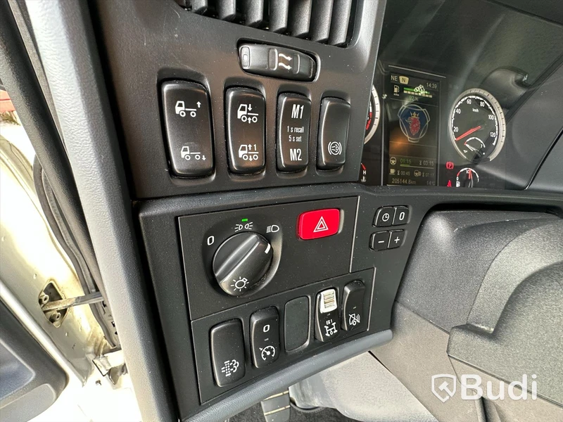 Bodbil Scania G450 LB 8X4-4HNA | Kranflak | Bodbil | Fassi F545 med jibb
