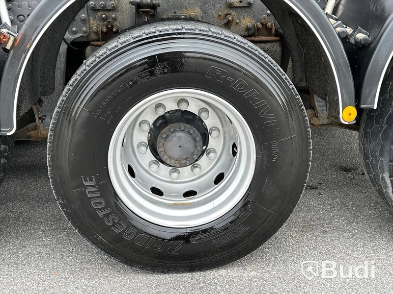 Lastbil Volvo FMX 8x4 460 | Sörlingväxlare