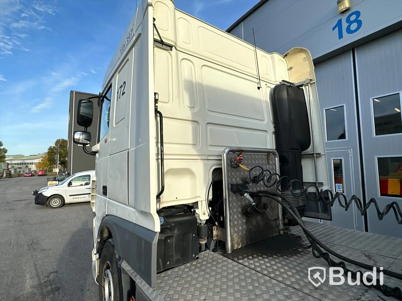 Lastbil DAF XF 510 SC 6x4 med Zorzi schakttrailer