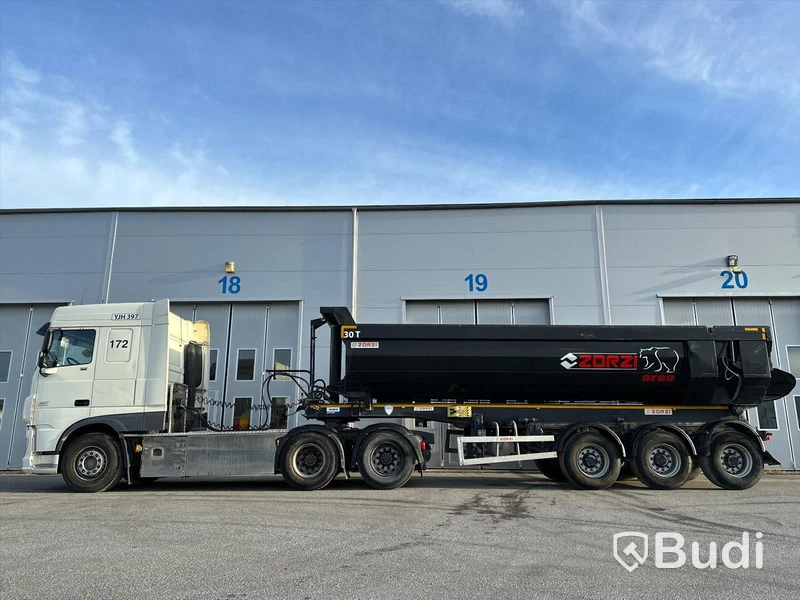 Lastbil DAF XF 510 SC 6x4 med Zorzi schakttrailer
