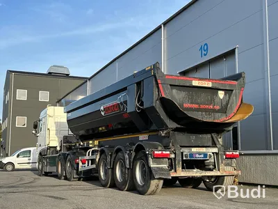 Lastbil DAF XF 510 SC 6x4 med Zorzi schakttrailer