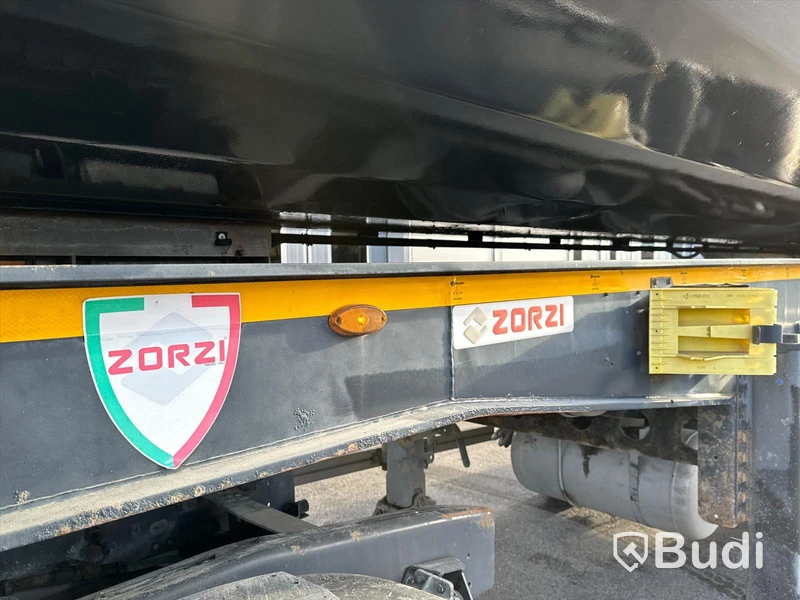 Lastbil DAF XF 510 SC 6x4 med Zorzi schakttrailer