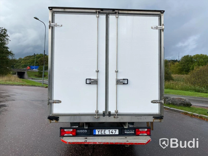 Lastbil Iveco Daily 35S18A8