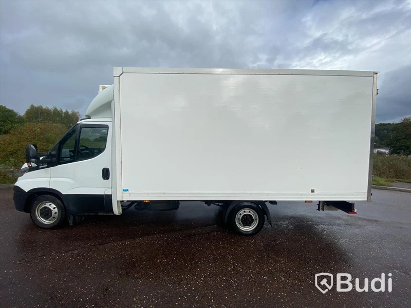 Lastbil Iveco Daily 35S18A8