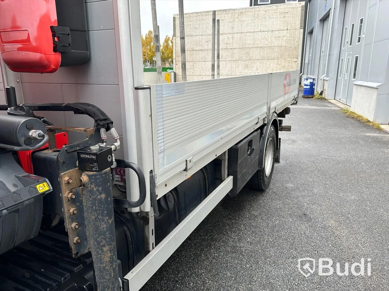 Kranbil DAF FA LF180H 4x2 med Palfingerkran PK 7.501