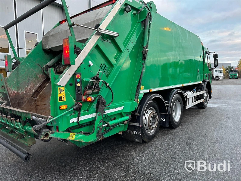 Baklastare Volvo FE 300 6x2 | 2013 | NTM