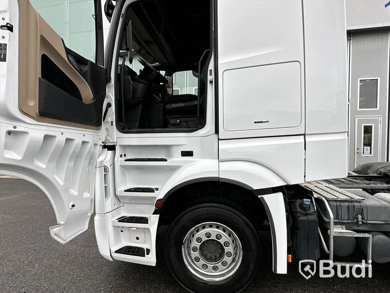 Dragbil Mercedes-Benz Actros 6X2 | 2753 | 2020 | Euro6