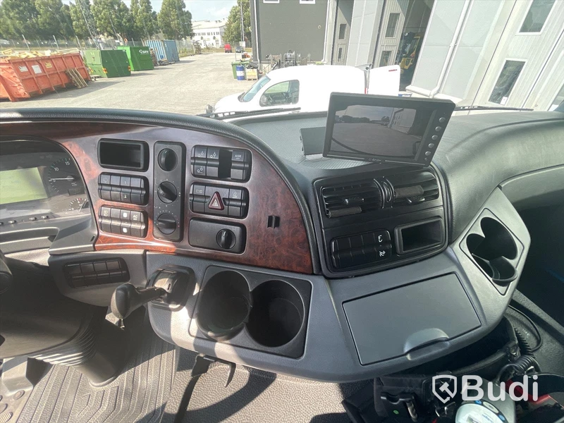 Lastbil Mercedes-Benz 2536 L Kranväxlare