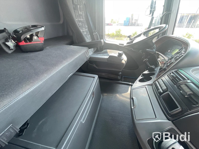 Lastbil Mercedes-Benz 2536 L Kranväxlare
