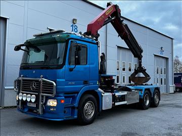 Lastbil Mercedes-Benz 2536 L Kranväxlare