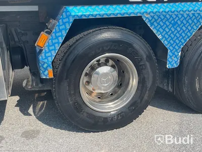 Lastbil Mercedes-Benz 2536 L Kranväxlare