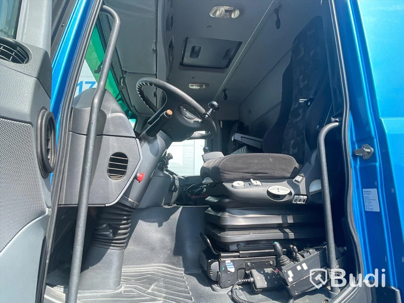 Lastbil Mercedes-Benz 2536 L Kranväxlare