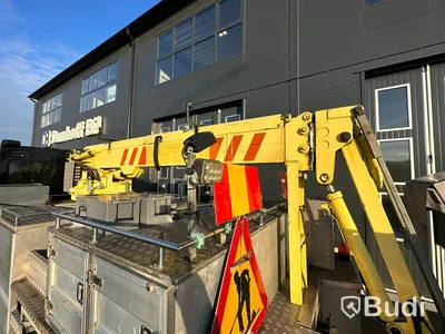 Lastbil Volvo FL 260 4X2 med vema 142T lift | 2013