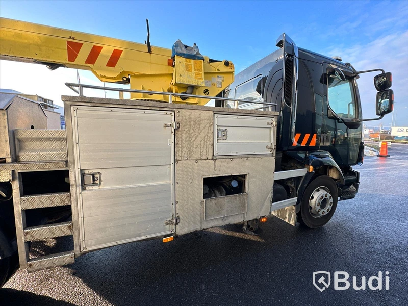 Lastbil Volvo FL 260 4X2 med vema 142T lift | 2013