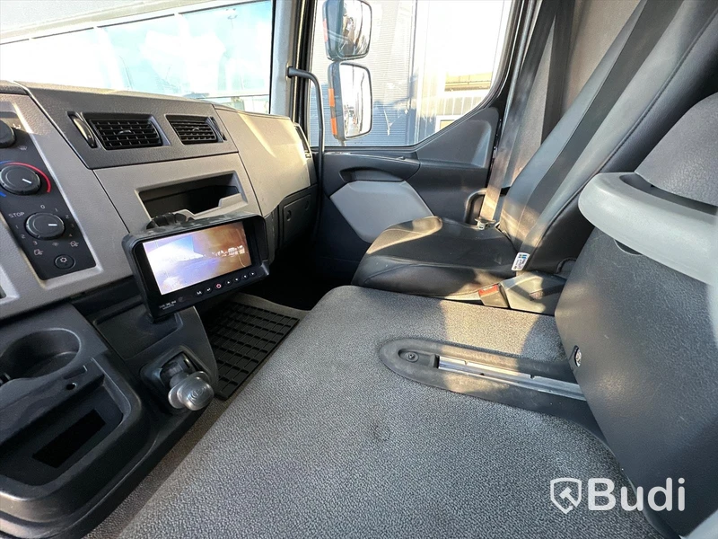 Lastbil Volvo FL 260 4X2 med vema 142T lift | 2013