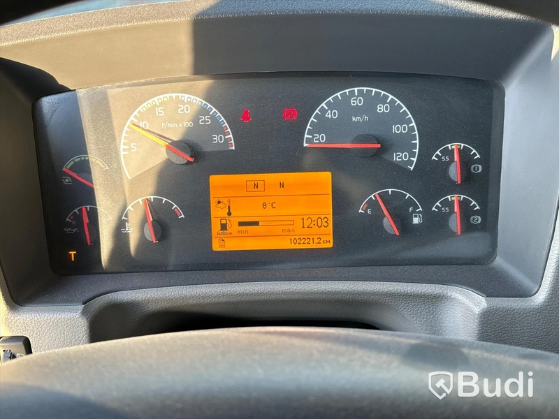 Lastbil Volvo FL 260 4X2 med vema 142T lift | 2013