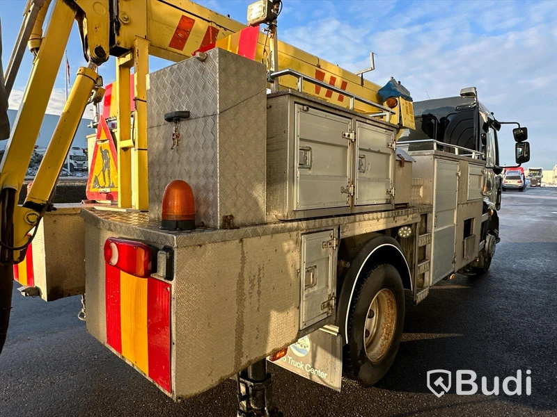 Lastbil Volvo FL 260 4X2 med vema 142T lift | 2013