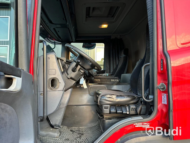 Brädgårdsbil Scania P280 LB6X2-4HHA | Palfinger PK2002