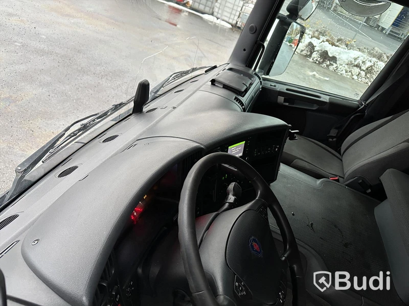 Lastbil Scania P410 6x2-4 HNB | 2016 | Kyl & Frysbil Carrier -