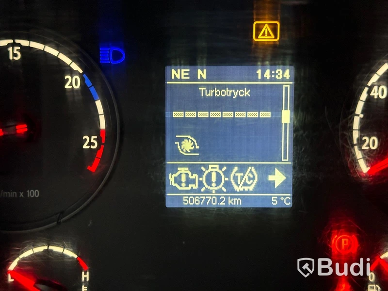 Lastbil Scania P410 6x2-4 HNB | 2016 | Kyl & Frysbil Carrier -