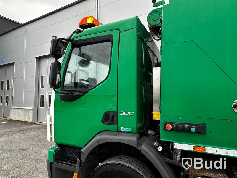 Baklastare Volvo FE 300 6x2 | 2013 | NTM