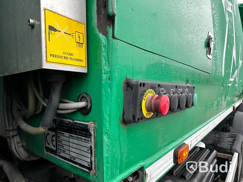 Baklastare Volvo FE 300 6x2 | 2013 | NTM