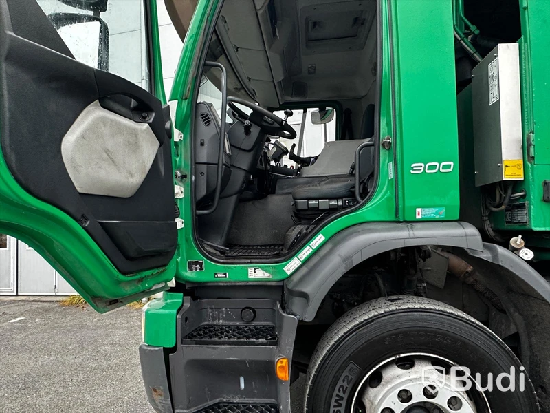 Baklastare Volvo FE 300 6x2 | 2013 | NTM