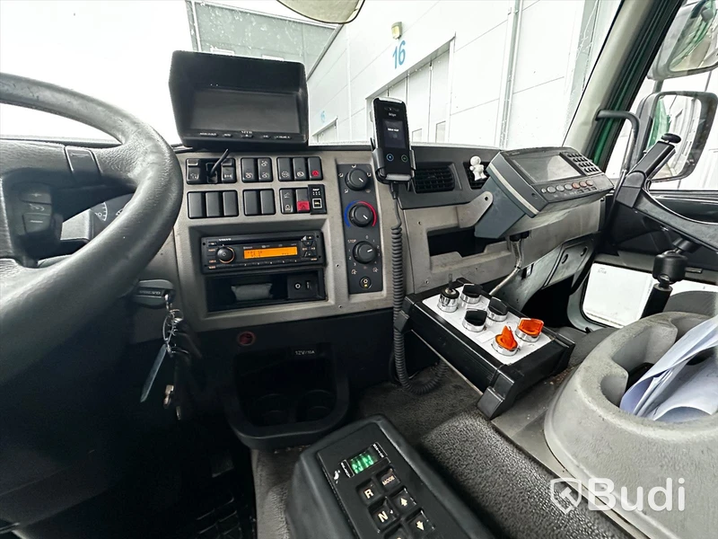 Baklastare Volvo FE 300 6x2 | 2013 | NTM