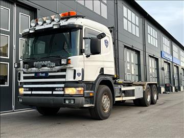 Lastväxlare Scania P124 420 6x2 JOAB växlare med analog färdskrivare | VBG-drag | Nybes 