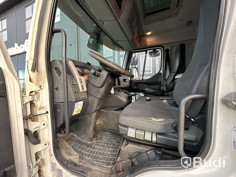 Lastbil Volvo FL 260 4x2 | 2010 | Skåp Arka - EXPORT
