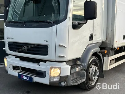 Lastbil Volvo FL 260 4x2 | 2010 | Skåp Arka - EXPORT